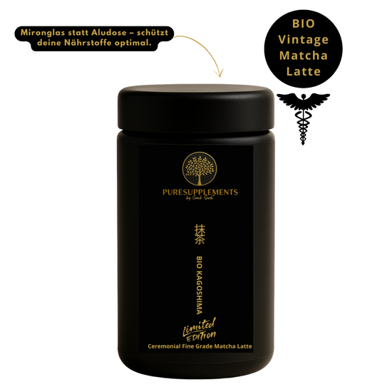 Bio Premium Vintage Kagoshima Matcha Latte mit Kokosnuss, Lucuma, Bourbon-Vanille, Ceylon Zimt & Dattelpulver (Limited Edition, 30g, Mironglas)